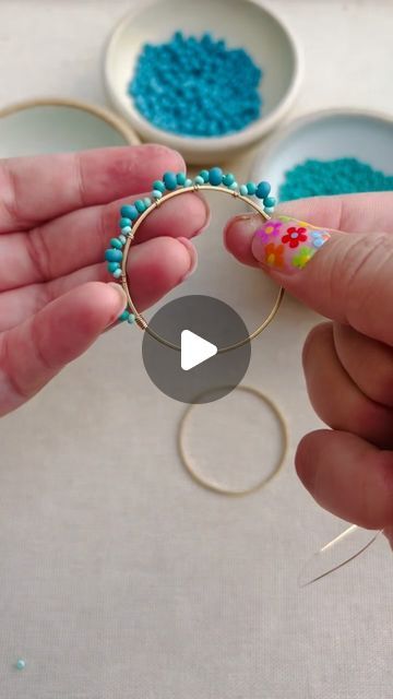 Diy Wire Earrings With Beads, Beading Inside A Hoop Tutorial, Diy Hoops With Beads, Seed Bead Wrapped Hoop Earrings, How To Make Seed Bead Hoop Earrings, Wrap Earrings Gift, Diy Hoop Earrings Tutorials, Hoops With Beads, Earring With Beads