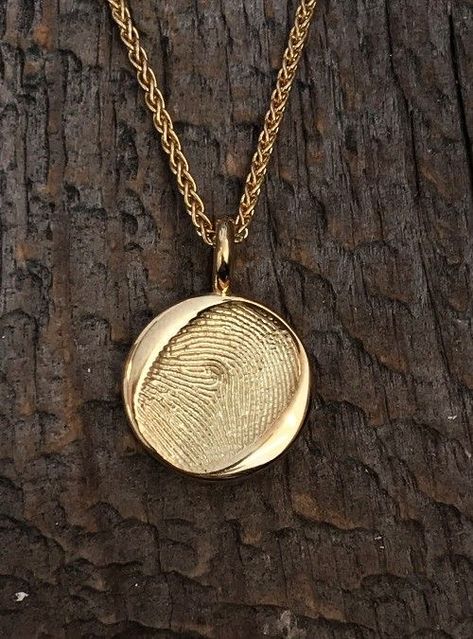 Fingerprint Necklace, Tanah Liat, Fingerprint Jewelry, Dope Jewelry, Jewelry Lookbook, Girly Jewelry, Jewelry Inspo, Dream Jewelry, Pretty Jewellery