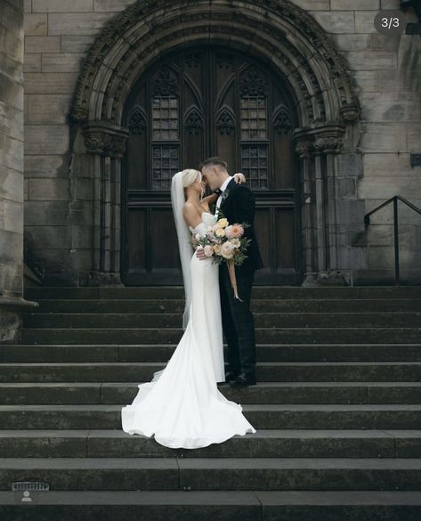 Stairway Wedding Photos, Wedding Photo Ideas Stairs, Church Wedding Photo Ideas, Small Church Weddings, Church Wedding Photos, Church Wedding Photography, Small Wedding Photography, Shot List, Wedding Pic