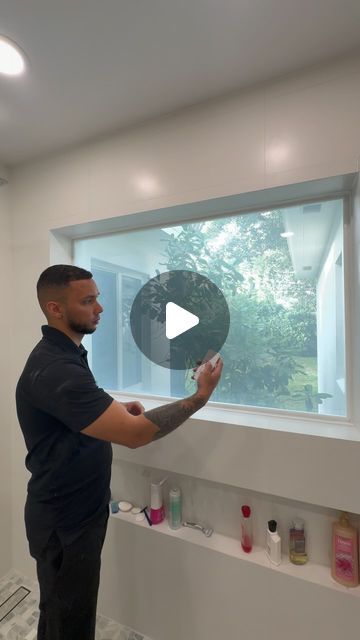 Awadrey Delgado - Deluxe Smart Film on Instagram: "If you have bathroom glass and need privacy smart glass film is the way to go with @deluxesmartfilm , if you need information about our films comment and let us know what information do you need or if you need a quote click the link in bio. 

Follow us @smartglass 
@deluxesmartfilm 

#bathroom #smartglass #smartfilm #smarthome #luxurybathroom #modernbathroom #window #door #deluxesmartfilm" Switchable Glass Window, Smart Glass Bathroom, Smart Film Window, Glass Window Design Modern, Window In Shower Solution, One Way Glass Film, Smart Glass Window, Window Privacy Ideas, Smart House Ideas Technology