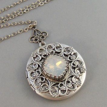 Their wasn't much hope with the Wall's keeping out the titans other t… #fantasy #Fantasy #amreading #books #wattpad Moonstone Locket, Opal Locket, Fork Pendant, Moon Locket, 1850s Fashion, Galaxy Necklace, Silver Locket Necklace, Victorian Locket, Valley Girl