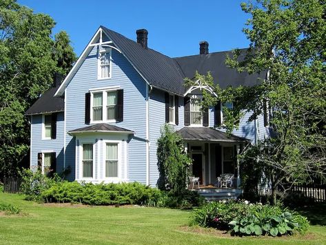 Folk Victorian Architectural Style Folk Victorian House, Victorian Era Homes, Victorian Style House, Folk Victorian, Victorian Style Homes, Stone Farmhouse, Farmhouse House, Victorian Architecture, Victorian House