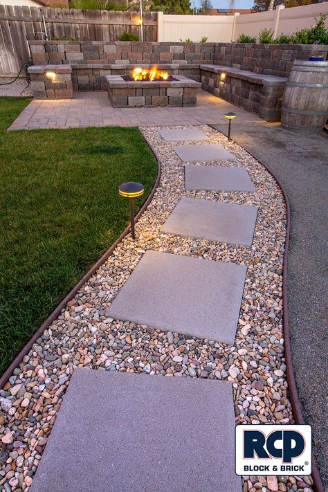 Stepping Stones Backyard, Pebble And Stone Walkway, Small Garden Pathway Ideas, Landscape Ideas Pathways, Dg Side Yard, Gravel Walkway With Stepping Stones, Small Garden Walkways Pathways, Gravel Walkway Backyard, Stones Around Patio