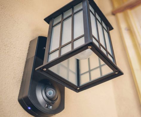 Smart Outdoor Security Light Smart Home Ideas, Video Security, Home Security Tips, Diy Home Security, Wireless Home Security Systems, Best Home Security, Wireless Home Security, Smart Home Security, Security Tips