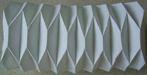 Trapezoid Pleating - Pleated Structures - Basic pleating patterns Paper Pleating, Flowers Step By Step, Folding Structure, Paper Structure, Flower Step By Step, Paper Engineering, Special Olympics, Floral Paper, Origami Design