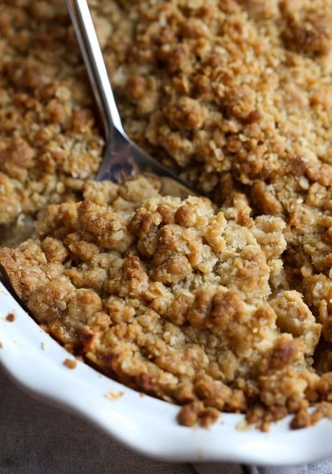 This is THE BEST Apple Crisp Recipe EVER! A thick, crunchy oat crumb topping, with sweet, cinnamon apples underneath, with a hint of orange zest to add something special! This easy apple crisp recipe is prepped and ready to go in the oven in no time and enjoy it warm or at room temperature, but always with a scoop of ice cream! #cookiesandcups #applecrisp #applerecipe # fallbaking #applepie Apple Crisp With Canned Apple Filling And Oats, Apple Crisp With Extra Topping, Apple Crisp For 4 People, Apple Crisp With Nuts Recipe, Apple Crisp Recipe 8x8 Pan, Gluten Free Apple Crisp Recipe With Oats, Apple Crisp With Walnuts Recipe, Taste Of Home Apple Crisp Recipe, Apple Crisp With Orange Juice