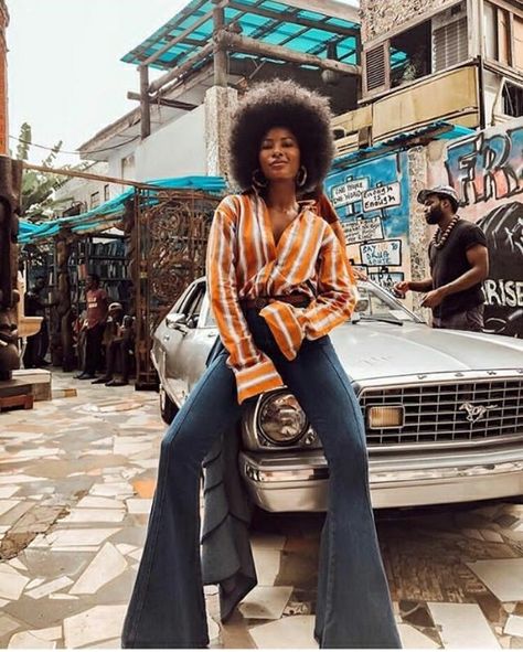 Follow @shesnuna |Pinterest 🌷🌻 1980 Black Fashion, 70s Motown Fashion, 90s Nigerian Fashion, Old School Day Outfits Nigeria, Black 1970s Fashion, Afro Vintage Fashion, Afro Funk Outfit, African American Style Outfits, 60s African American Fashion