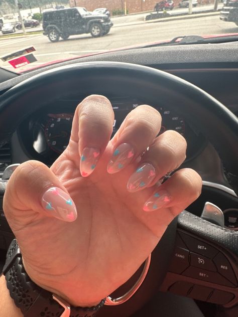 Blue and pink nails Gender Reveal Nails For Mom, Gender Reveal Nail Ideas Acrylic, Gender Reveal Nails Almond, Nails Gender Reveal Cute Ideas, Gender Reveal Nails Neutral, Subtle Gender Reveal Nails, Neutral Gender Reveal Nails, Gender Reveal Nails Simple, Nails For Baby Girl Arrival