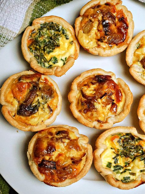 Mini Quiches Recipe made with shortcrust pastry, eggs, milk and 3 delicious fillings: bacon and caramelised onions, cheese and mushrooms and cheese and chives - a spectacular appetizer for every occasion. Quick and easy to make, these mini quiches are such a great party food that caters to all tastes and ages. Puff Pastry Mini Quiche, Puff Pastry Quiche, Mini Quiche Recipes, Yummy Appetizers Parties, Brunch Appetizers, Caramelised Onions, Mushroom Quiche, Buttered Vegetables, Quiche Recipes Easy