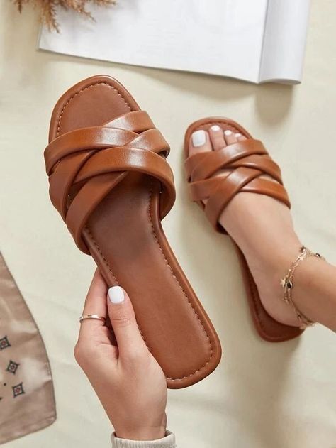 Fancy Sandals, Shoes Fashion Photography, Pretty Sandals, Shoes Heels Classy, Fashion Shoes Sandals, Elegant Sandals, Fashion Shoes Flats, Fashion Slippers, Stunning Shoes