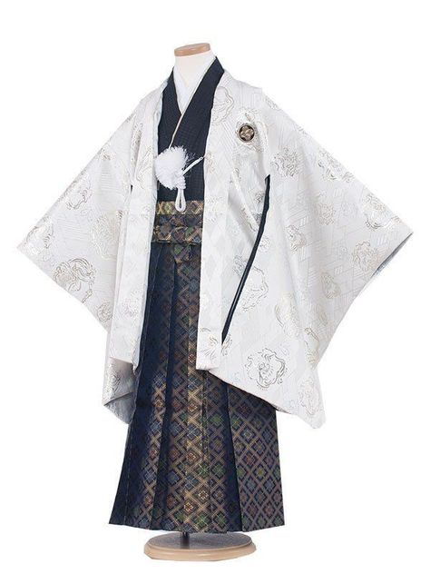 Hakama Outfit, Yukata Male, Kimono Outfit Japanese, Japanese Kimono Male, Orientation Outfit, Men's Yukata, Pretty Kimonos, Japanese Traditional Clothing, Kimono Japan