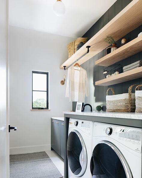 2024 Laundry Room Designs: Efficient Hanging Clothes Solutions 15 Ideas Modern English Farmhouse, Laundry Quotes, Transitional Laundry Room, Laundy Room, Dream Laundry Room, Laundry Room Renovation, Laundry Room Shelves, Farmhouse Laundry Room, Modern Laundry Rooms