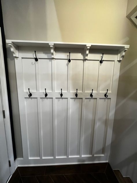 Wall Panel Coat Rack, Entry Wall Coat Rack, Panelling Coat Rack, Coat Hanging Wall, Coat And Hat Rack Ideas, Vertical Coat Rack Wall, Coat Wall Hanger Entry Ways, Entry Coat Rack Ideas, Diy Coat Rack Wall Entryway