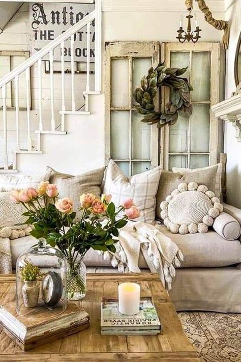 Small Living Room Ideas Boho Chic, Shabby Living Room Ideas, Shabby Chic Family Room, Cottage Family Room Ideas, Country Romance Living Room, Spring Home Decor Ideas Living Rooms, Shabby Chic Farmhouse Living Room, Cottage Core Living Room, Estilo Cottage