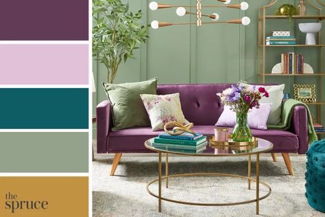 20 Colors That Go Well With Purple Purple Ceiling, Stylish Kids Bedroom, Purple Living Room Ideas, Purple Dining Room, Green Sofa Living, Whimsical Room, Purple Furniture, Purple Couch, Purple Living Room