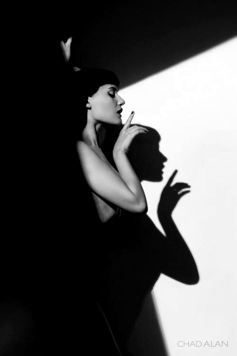 CHAD ALAN PHOTO Minimalist Photography, Self Portrait Photography, Lex Talionis, Light And Shadow Photography, Shadow Photography, Photographie Portrait Inspiration, Photographie Inspo, Foto Tips, Black And White Photo