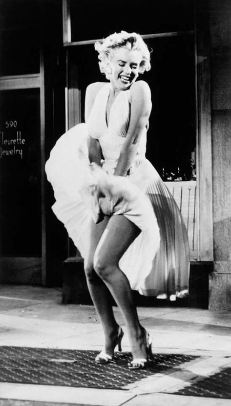 marlyn monroe aesthetic | marlyn monroe Marilyn Monroe White Dress, Marilyn Monroe Wallpaper, The Seven Year Itch, Marilyn Monroe Poster, Seven Year Itch, Hollywood Aesthetic, Panther Print, Marilyn Monroe Photos, Norma Jeane