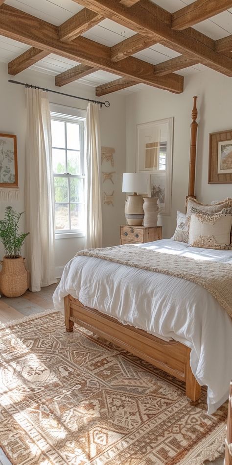 Medetterian House, Cozy Neutral Bedroom Boho, Honey Oak Bedroom, Italian Inspired Home, Bedrooms Farmhouse, Cottage Bathrooms, Barn Dominium, Boho Decor Ideas, Country Kitchen Ideas