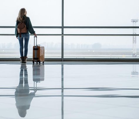 Whether you’re planning a backpacking trip around Europe or a two-day business trip to Austin, learning how to pack light can save you time, space and money. Check out these tips on how to travel light from American Family Insurance. Travel Life Hacks, Cheap Airfare, Book Cheap Flights, Cheap Places To Travel, Find Cheap Flights, Free Vacations, Minimalist Travel, Travel Around Europe, Booking Flights