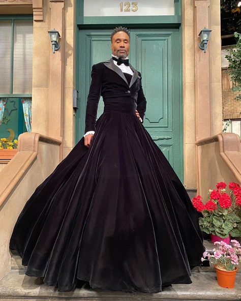 Billy Porter Claps Back at Critics Slamming His Decision to Wear Dress on Sesame Street Billy Porter, Gender Fluid Fashion, Queer Fashion, Tuxedo Dress, Suit Dress, Tuxedo Wedding, Androgynous Fashion, Gay Wedding, Prom Outfits