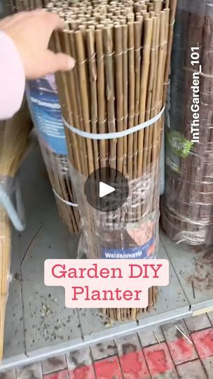 Diy Garden Planters, Garden Ideas Diy Cheap, Diy Planter Box, Basket Planters, Unique Planter, Backyard Diy Projects, Creative Gardening, Garden Planter, Diy Planters