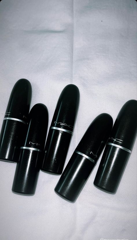 #mac #maccosmetics #maccosmeticslipsticks #mattelipsticks Mac Lipsticks, Mac Lipstick Aesthetic, Mac Makeup Aesthetic, Mac Cosmetics Aesthetic, Lipstick Aesthetic, Girlfriend Aesthetic, Mac Cosmetics Lipstick, Hair Business, Phi Mu