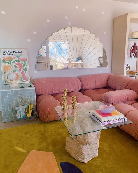 Pretty in pink, our Mario Bellini Camaleonda Sofa exudes a playful yet effortlessly chic vibe. #eternitymodern Camaleonda Sofa, Funky Bedroom, Funky Room, Apartment Things, Room Aesthetics, Mario Bellini, Apartment Tour, Dekorasi Kamar Tidur, Pastel Room