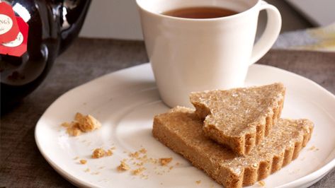 Brown Butter Shortbread, Brown Butter Shortbread Cookies, Butter Shortbread Cookies, Irish Butter, Shortbread Recipes, Shortbread Cookies, Brown Butter, Easy Cookies, Treat Recipe