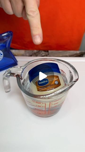 Useful Life Hacks Videos, Cool Life Hacks Videos, Everyday Hacks Diy, Food Saver Hacks, House Hacks Diy, Life Hacks Videos, Easy Life Hacks, 100 Life Hacks, Hacks For Home