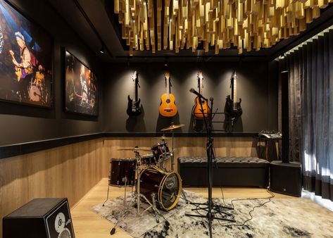 Rock Star Interior Design, Music Rooms Home, Music Studio In House, Music Jam Room, Music Room Basement, Music Room In House, Cool Music Room, Music Studio Room Home, Basement Music Studio