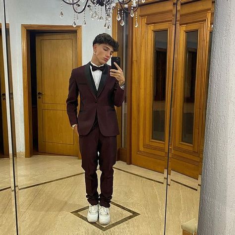 Mens Prom Outfit, Guys Prom Outfit, Suits For Guys, Prom Outfits For Guys, Prom For Guys, Formal Dress Code, Blazer Outfits Men, Semi Formal Outfits