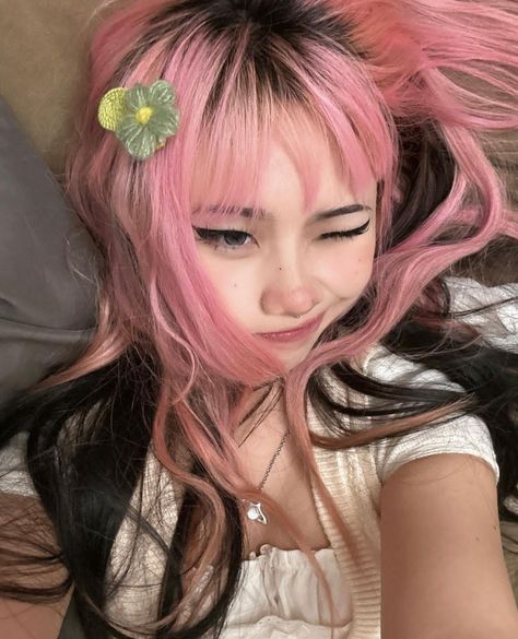 Pink And Black Hair, Pastel Pink Hair, Dyed Hair Inspiration, Hair Stylies, E Girl, Dye My Hair, Hair Reference, Hair Inspiration Color, Hair Inspo Color