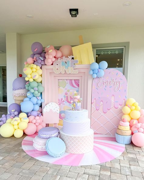 Emery’s Sweet One 🍭🍦🍬🍰 #sweetonetheme #sweetonebirthday #sweetonethemedbirthday #sweetonethemedparty #sweetonethemecake #sweetonebackdrop #sweetoneballoons #sweetoneballoongarland #sweetonebirthdayparty #sweetonebirthdaydecor #sweetonedecoration #icecream #icecreamtheme Candy Land First Birthday Party, Cake Party Decorations, Sweet One Birthday Balloons, Pastel Sweet One Birthday, Sweet One Balloon Garland, Sweet One Birthday Theme Decorations, Cake Themed Birthday Party, Sweet One Birthday Decorations, Cake Candy Decoration