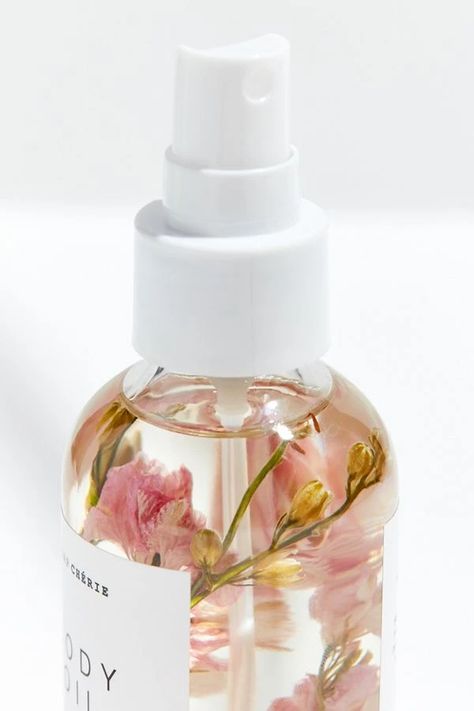 Morning Rose, Home Spray, Apricot Oil, Skin Glowing, Glass Spray Bottle, Botanical Oils, Essential Oil Fragrance, Natural Beauty Tips, Vitamin A