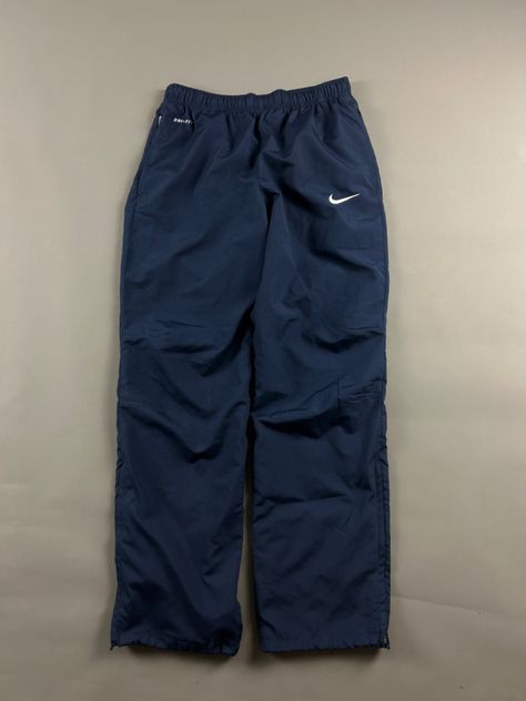 Basic Nike Vintage Trackpants which is easy to style😍 Nike Trackpants Y2k, Trackpants Nike Vintage, Nike Track Pants Vintage, Nike Pants Vintage, Nike Vintage Pants, Nike Baggy Pants, Nike Vintage Track Pants, Vintage Nike Pants, Trackpants Nike