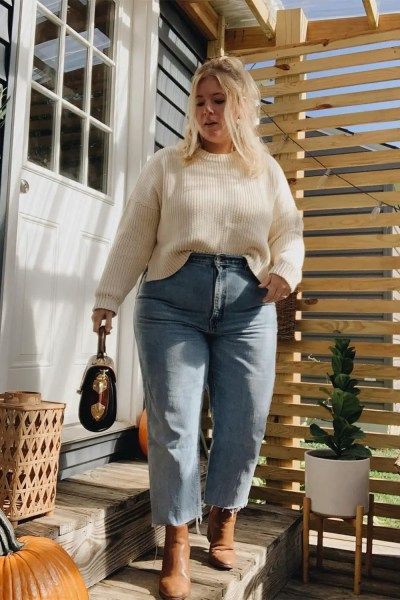 Normcore Aesthetic: 24 Unboring Everyday Outfits - The Pretty Planeteer Normcore Aesthetic, Normcore Outfits, Curvy Casual Outfits, Plus Size Fall Outfit, Mum Fashion, Look Plus Size, Curvy Fashionista, Casual Work Outfits, Curvy Girl Outfits