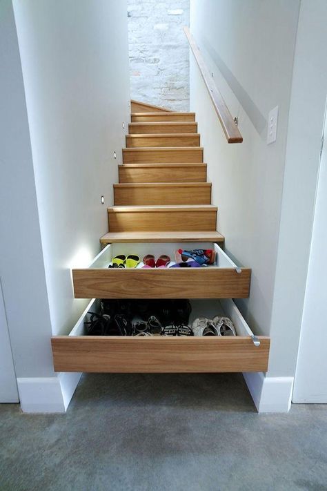 Using stairs for hidden storage has a long history, particularly among traditional Japanese carpenters, who optimized small spaces with places for everything. Here are some examples. Gömda Rum, Stair Drawers, Under The Stairs, Shoe Storage Solutions, Understairs Storage, Stair Storage, Staircase Design, Stairs Design, Small Space Living