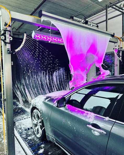 https://www.carwashprodesigners.com/post/2018/01/23/3-elements-of-a-successful-express-car-wash-1 Car Wash Aesthetic, Express Car Wash, 3 Million Dollars, Car Wash Business, Conveyor System, Return On Investment, Construction Services, Can You Be, Business Venture