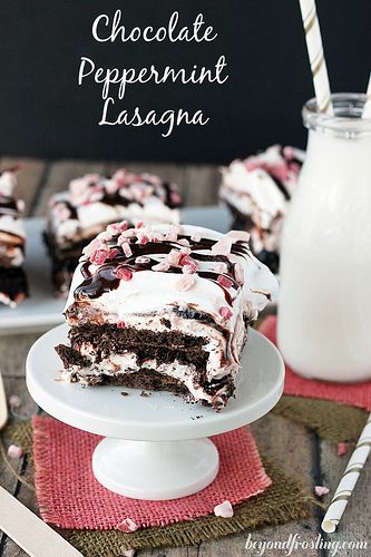 Chocolate Peppermint Lasagna | beyondfrosting.com | #chocolate #peppermint #christmas Peppermint Dessert, Peppermint Recipes, Chocolate Lasagna, Peppermint Hot Chocolate, Chocolate Peppermint, Yummy Sweets, Eat Dessert, Holiday Desserts, Brownie Recipes