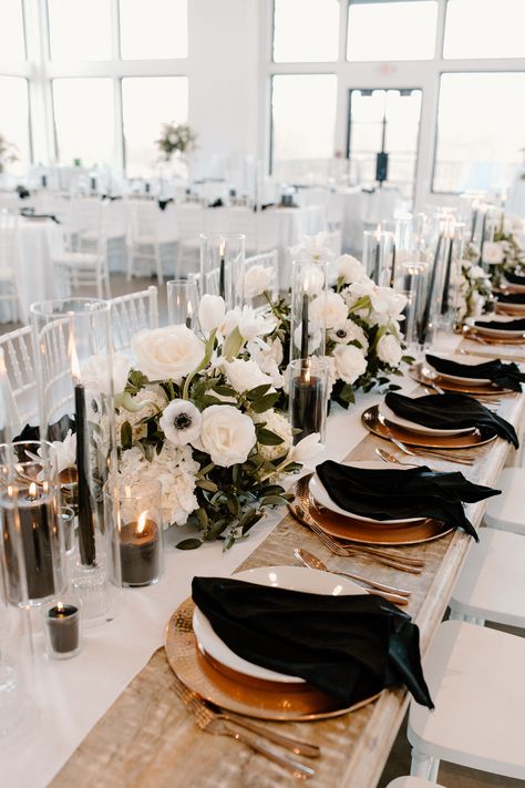 Black White And Gold Themed Wedding, Casa Blanca Wedding Theme, Sleek Wedding Aesthetic, Black And White September Wedding, Wedding Colors Black White Gold, Gold White Black Wedding Theme, Champagne Black Wedding Theme, Black Copper White Wedding, Modern Minimalist Bridal Shower Decor