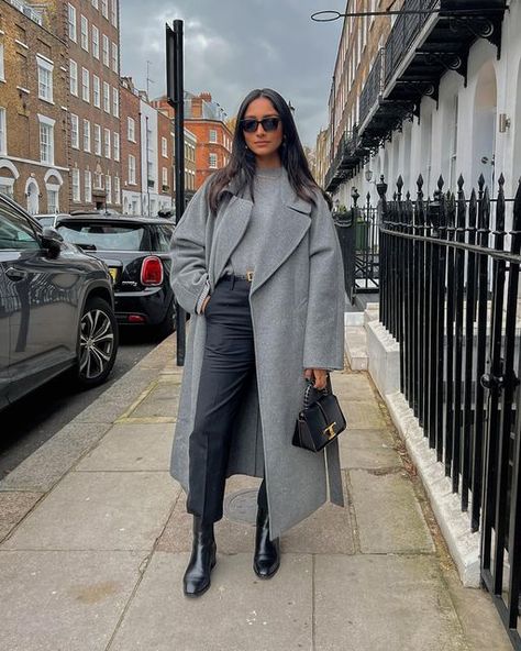 Long Grey Coat Outfit, Grey Coat Outfit Winter, Oversized Coat Outfit, Grey Coat Outfit, Long Coat Outfit, Long Grey Coat, Winter Coat Outfits, Winter Fashion Outfits Casual, Coat Outfit