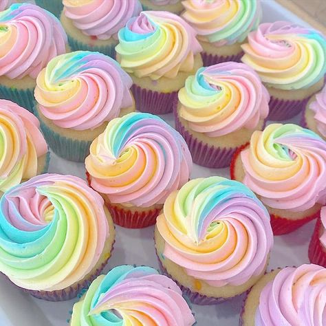 p a s t e l p a r t y 🦄 • • • • • • • • #unicorn #rainbows #pastel #food #decoratedcookies #baker #royalicing #cookiegram #cookier… Rainbow Cupcakes Pastel, Pastel Rainbow Birthday Decorations, Pastel Unicorn Cupcakes, Pastel Swirl Cupcakes, Cute Cakes Recipes, Unicorn Birthday Party Cupcakes, 5 Birthday Cupcakes, Two Sweet Cupcake Birthday Party, Pastel Birthday Cupcakes