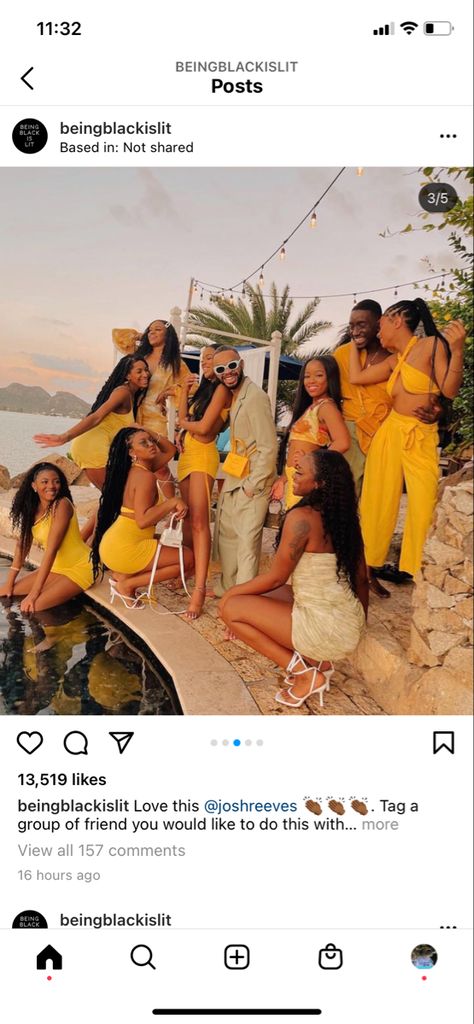 Friends color coordination insipration Friend Vacation Outfits, Color Coordinated Birthday Outfits, Coordinating Group Outfits, Jamaica Color Outfits, Vacation Group Outfits, Coordinating Outfits For Friend Group, Coordinated Group Outfits, Birthday Outfit Color Schemes, Color Coordinated Photo Shoot