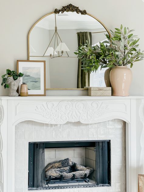 Mirror Fireplace Mantle, Above Fireplace Decor, Mirror Over Fireplace, Fireplace Styling, Transitional Fireplace, Living Room Mantle, White Mantel, Fireplace Mantle Decor, Fireplace Mantel Decor