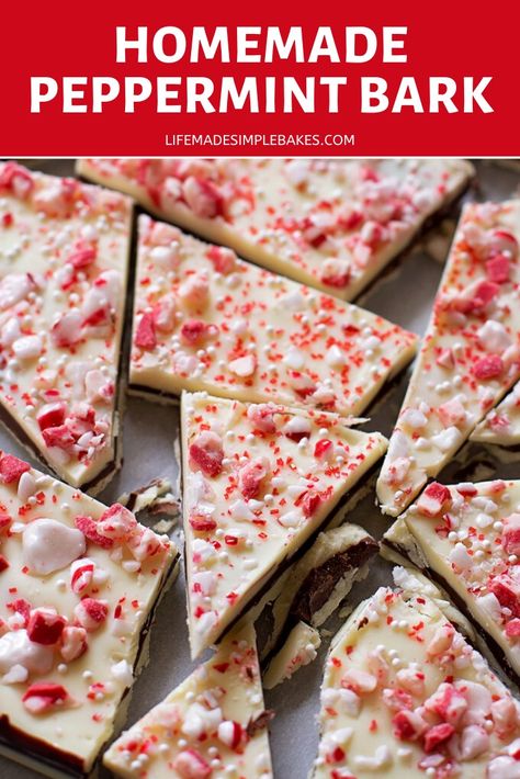 Don't waste your money on a tin of store-bought candy when you can make your own homemade peppermint bark! It's easy and so delicious! #homemadepeppermintbark #peppermintbark #peppermint #bark Peppermint Hot Chocolate Mix, Christmas Peppermint Bark, Homemade Peppermint Bark, Christmas Bark Recipes, Peppermint Bark Recipes, Peppermint Recipes, Peppermint Chocolate, Christmas Baking Recipes, Peppermint Hot Chocolate