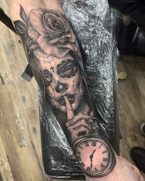 101 Best Catrina Tattoo Ideas You'll Have To See To Believe! 10 Outsons Dia De Los Muertos Tattoo Ideas, Day Of The Dead Tattoo Designs, La Catrina Tattoo, La Muerte Tattoo, Tattoo Fixes, Tattoo Homme, Tattoo Caveira, Tattoo Style Art, Half Sleeve Tattoos Forearm