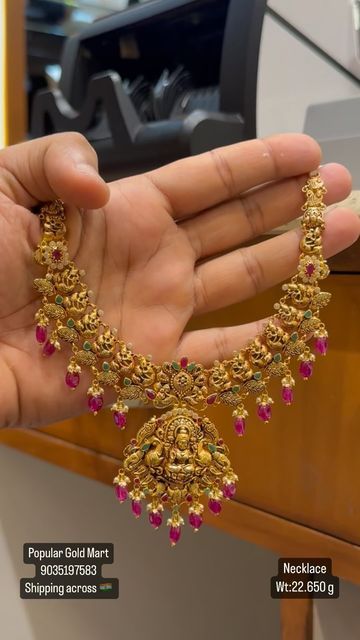 New Model Necklace Designs Gold, Trending Gold Necklace Designs, Gold Light Weight Necklace, Simple Gold Necklace Designs, Goa Panjim, Gold Earrings Studs Simple, Light Weight Gold Necklace, Necklace Designs Gold, Pretty Gold Necklaces