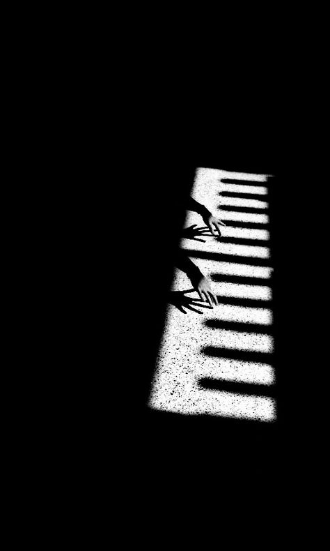 Like a Piano Piano Photography, Light And Shadow Photography, Ombres Portées, Urban Music, Shadow Photography, Piano Keyboard, Shadow Art, Conceptual Photography, Foto Vintage