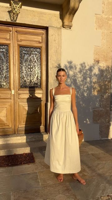 ☼ Danielle Copperman Sersoub ☾ on Instagram: "Archives from summer (and inspo for Spring brides)🥹" White European Outfit, European Summer Dress Aesthetic, Romantic Summer Aesthetic, Casual Bridal Outfit, Spring Dressy Outfits, Warm Summer Outfits, Summer Dress 2024, Summer Dresses 2024, Romantic Summer Outfits