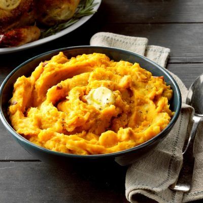 Autumn Harvest Mashed Potatoes Best Butternut Squash Recipe, Canned Pumpkin Recipes, Easy Side Dishes, Squash Recipe, Butternut Squash Recipes, Thanksgiving Dishes, Leftover Turkey, Autumn Harvest, Squash Recipes